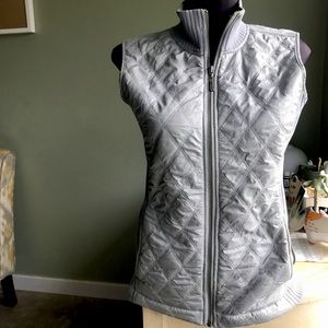 prAna Diva Vest in Muted Silver